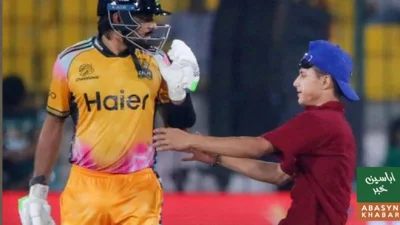 پی ایس ایل 11: بابر اعظم سے ملاقات کی کوشش، نیشنل اسٹیڈیم میں سیکیورٹی ہائی الرٹ