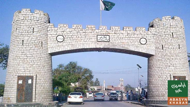 خیبر پختونخوا میں بڑے پیمانے پر انتظامی تبدیلیاں، چھ ڈویژنوں کے کمشنرز تبدیل