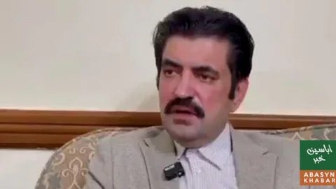 شیر افضل مروت نے عمران خان کی بہنوں سے تنازع کی تردید کردی