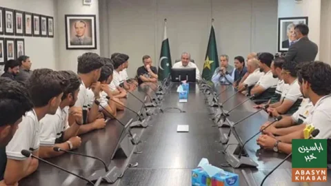 محسن نقوی کی انڈر 19 کھلاڑیوں سے ملاقات، مرکزی معاہدوں کا اعلان