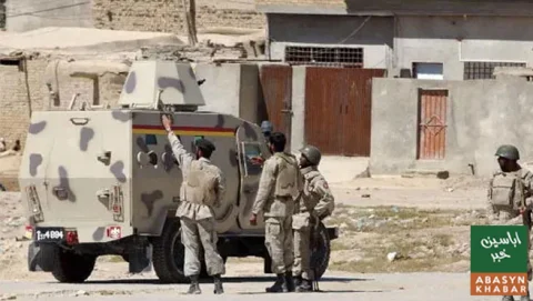 دکی میں تعمیراتی کمپنی کے 18 مزدور اغوا، گارڈ شہید