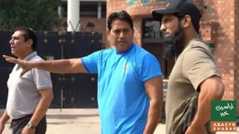 محمد یوسف کا نیشنل کرکٹ اکیڈمی لاہور کا دورہ، جدید سہولتوں کو سراہا